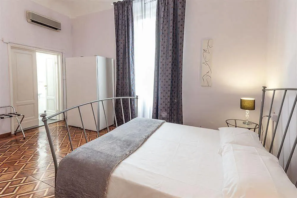 Opera Boutique B&B Florens Bed & Breakfast